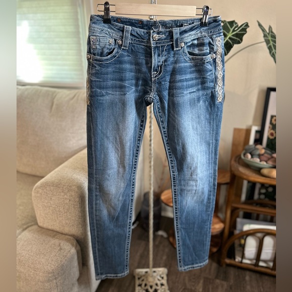 Miss Me 28 Signature Skinny Jeans - Picture 1 of 8